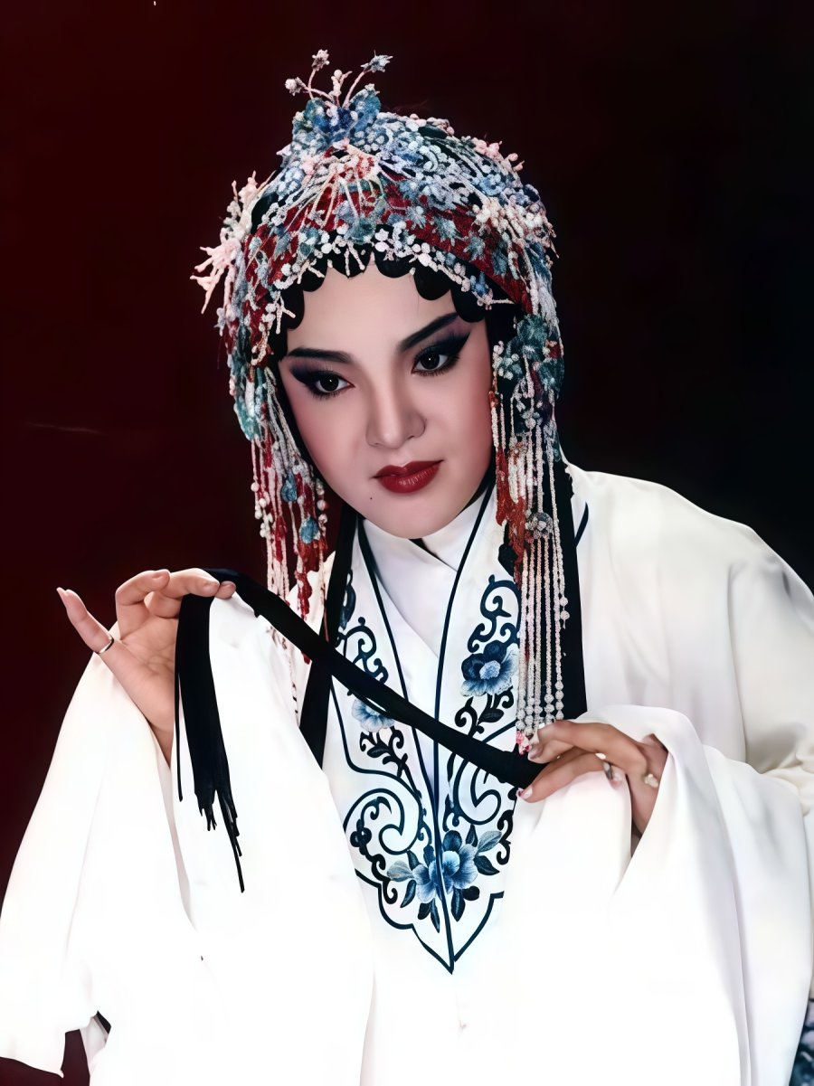 周彌彌