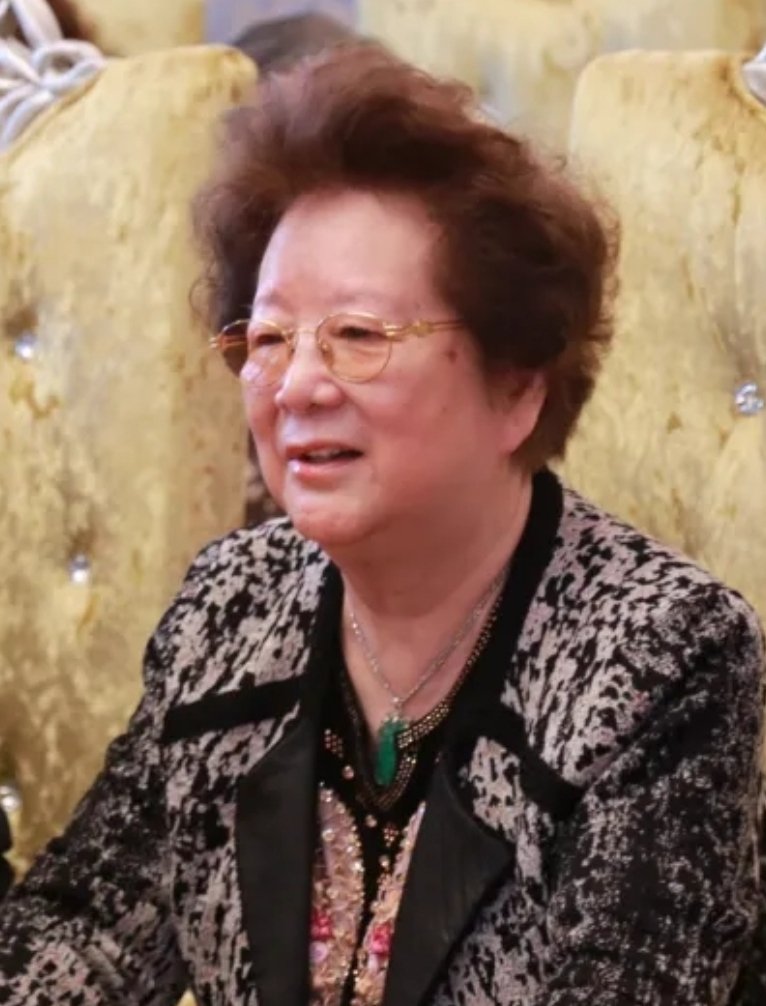 筱月英