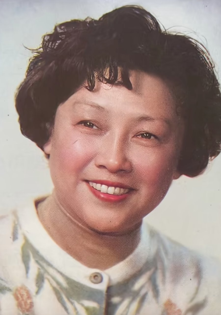 丁莲芳